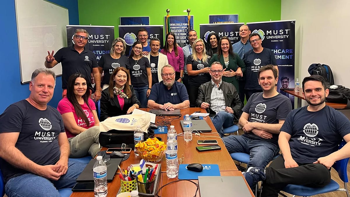 vantagens de contratar o paper da MUST